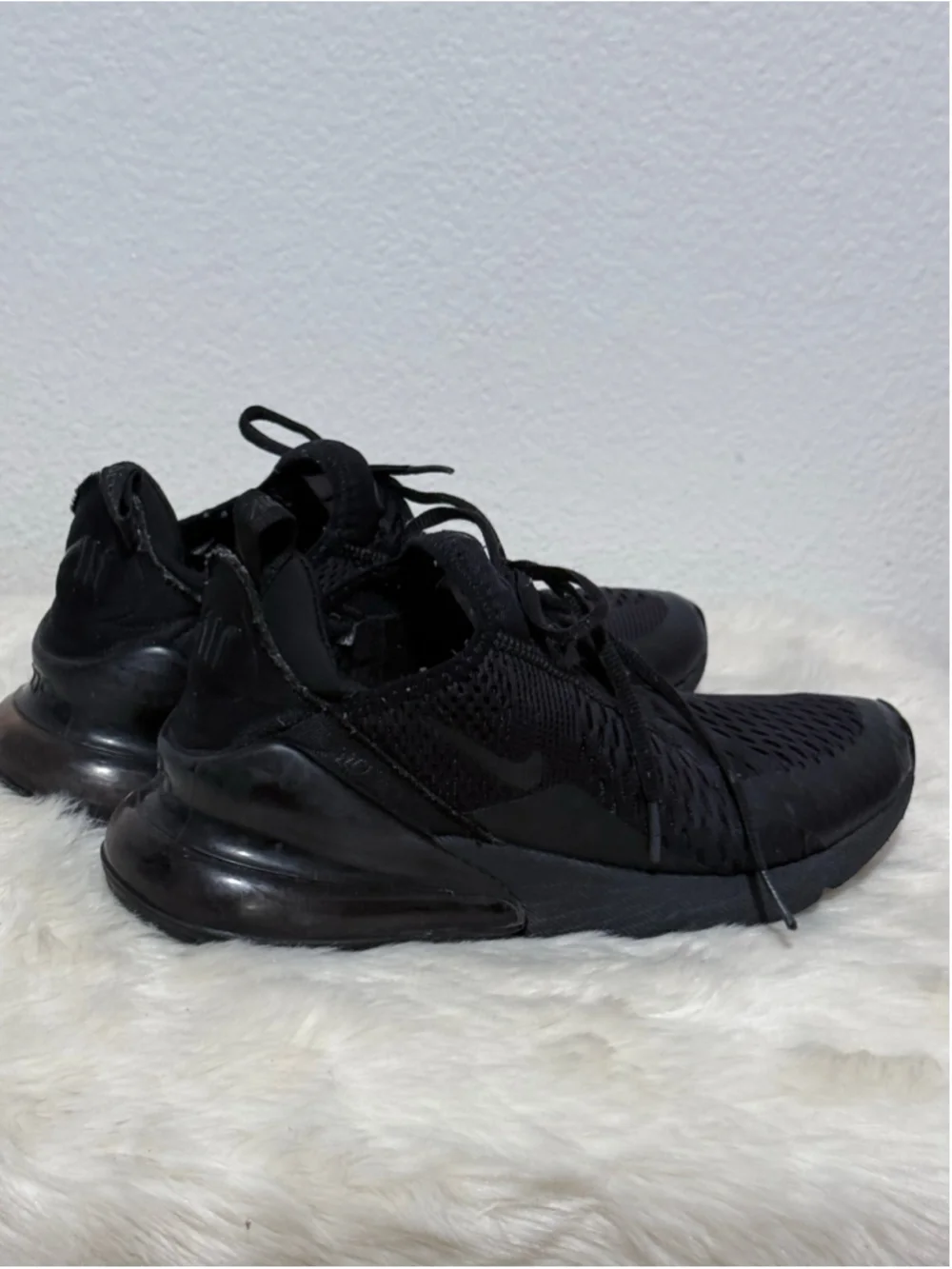 Women's Nike Air Max 270 Sneakers Black 8.5